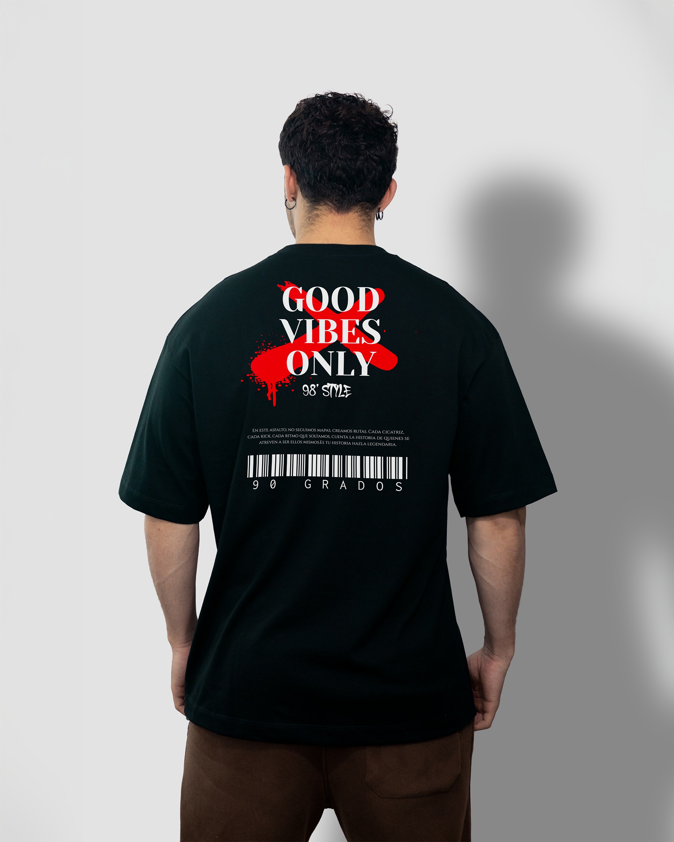 Camiseta Oversized Negra 90 Vibes